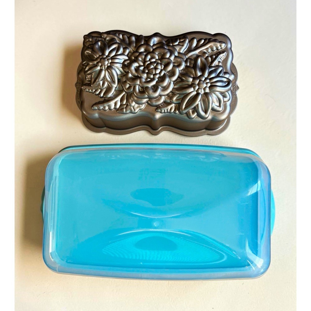 Nordic Ware Non-Stick Aluminum Wildflower Loaf Pan & Blue Loaf Keeper